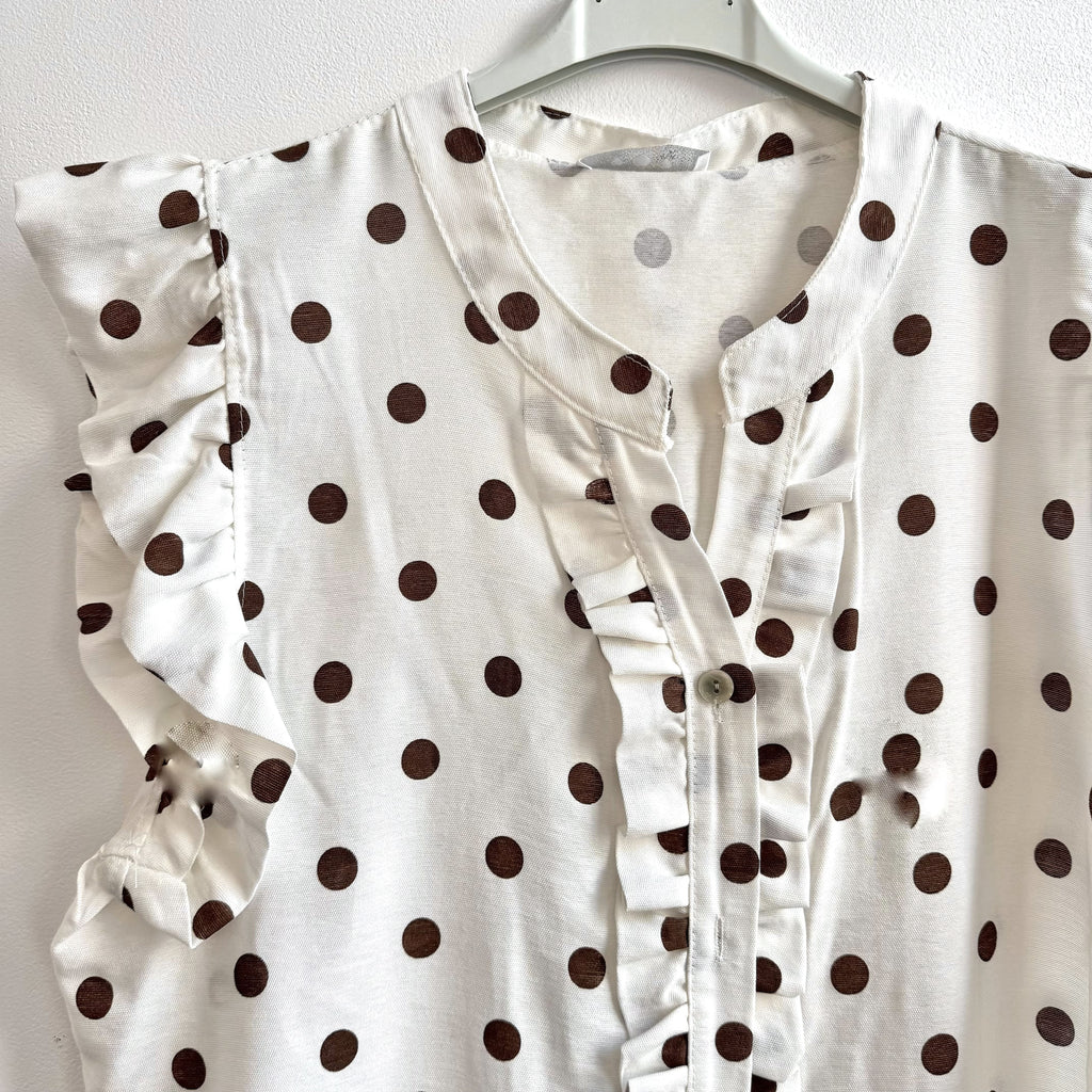 BLUSA LUNARES VOLANTES MARRÓN