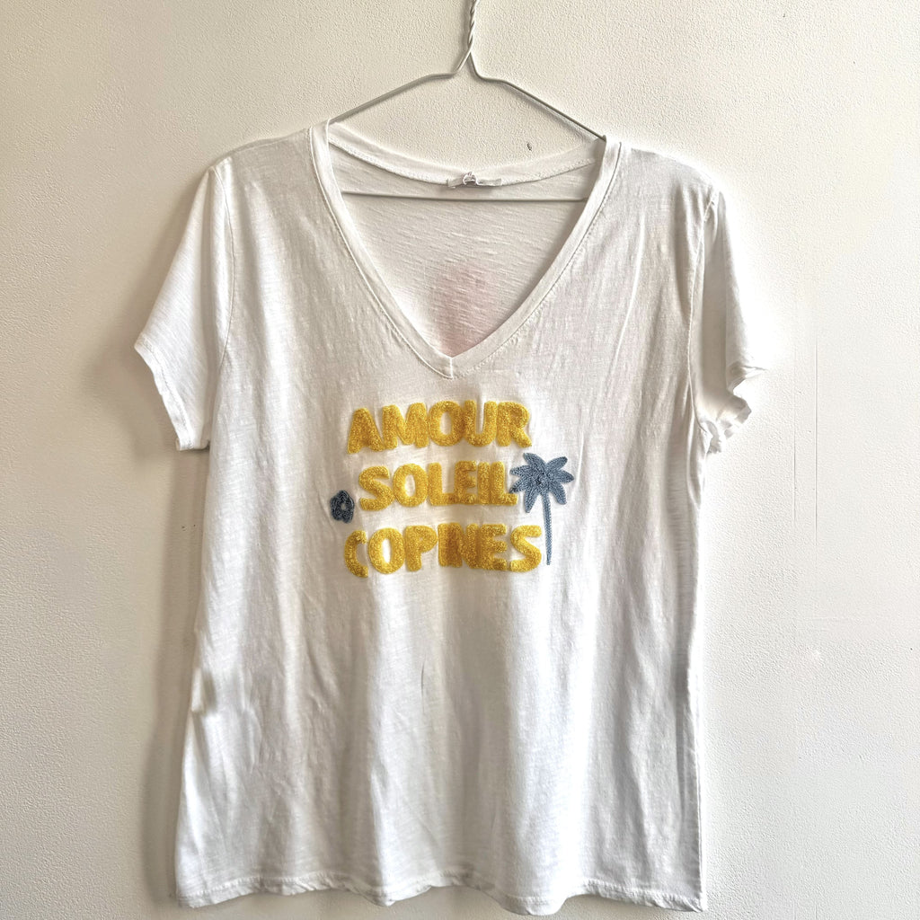 CAMISETA BORDADA AMORE