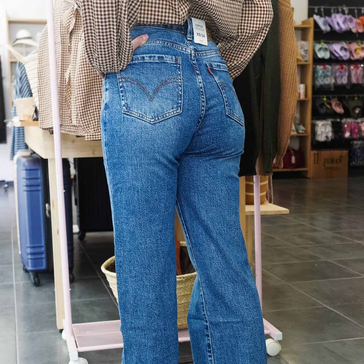 JEANS OSCUROS WIDE LEVI'S