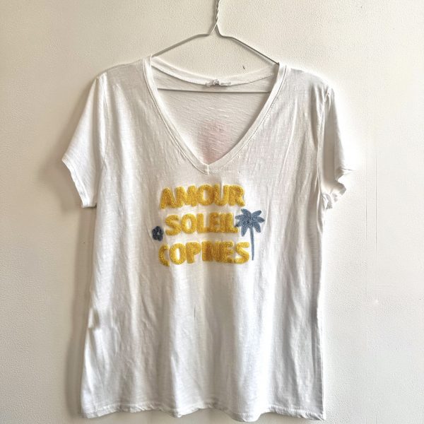 CAMISETA BORDADA AMORE