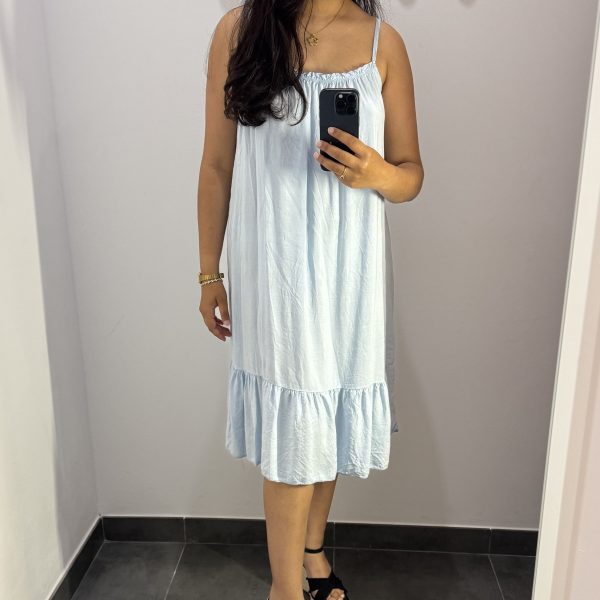 VESTIDO MIDI VOLANTES AZUL